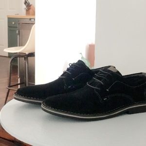 Steve Madden black suede shoes size 9